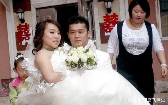 丫蛋自曝三胎流产,与王金龙离婚嫁同门师弟,女儿的样貌如何?