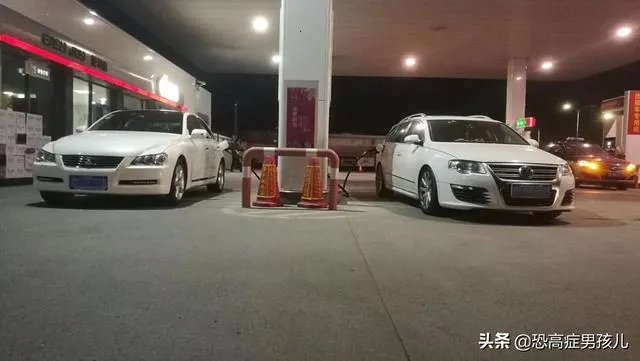 锐志和迈腾哪个好？