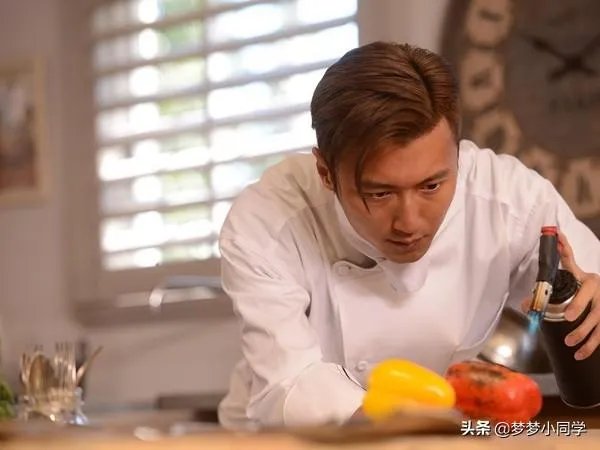 十二道锋味主题曲？