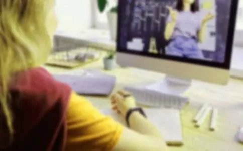 优秀教师介绍：润物细无声