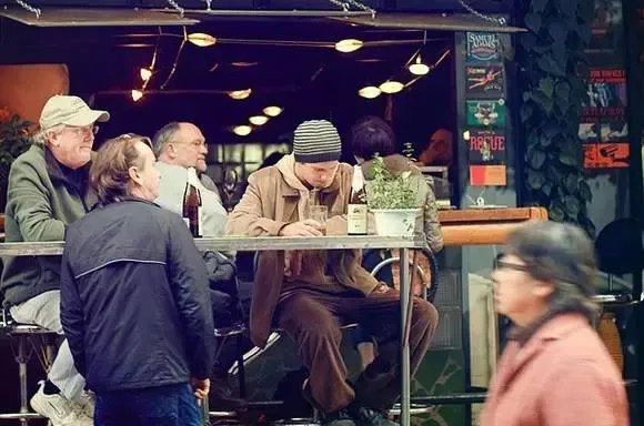 昆明在美留学生公开演讲：美国空气又香又甜！家乡空气差，昆明为自己正名！