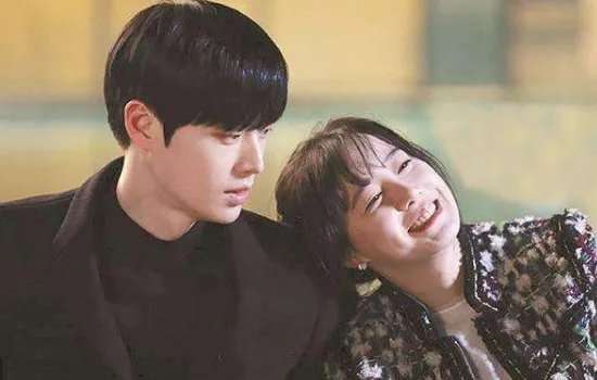 安宰贤具惠善正式离婚,离婚后的两个人该如何面对对方?