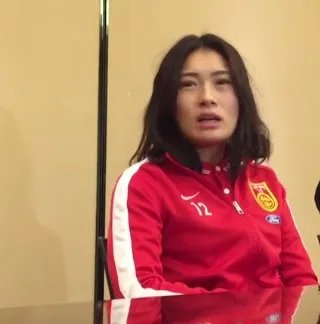 王飞加盟拜仁慕尼黑女子足球队是真的吗?