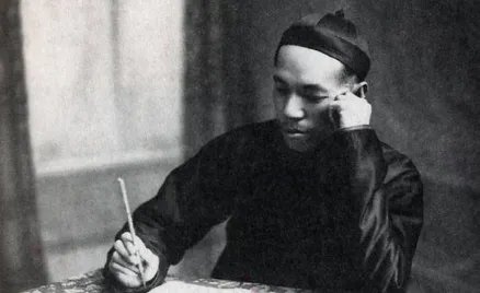 “前尘往事不可追，一层相思一层灰”这首诗叫什么名字？