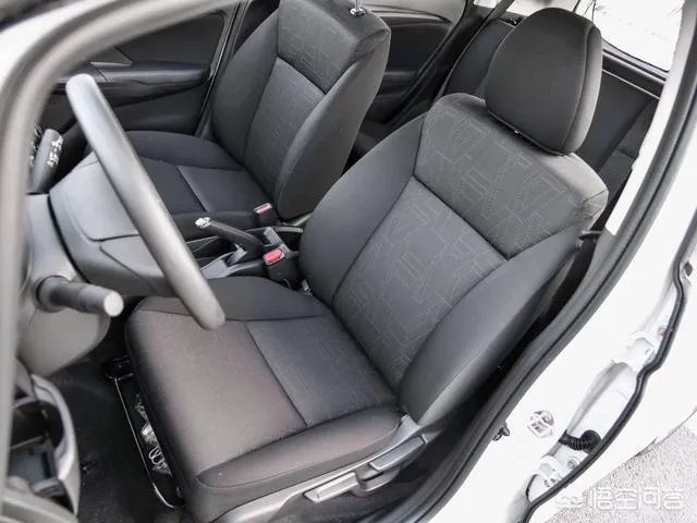 想要入手飞度，但是看到polo plus上市了，该选哪款吗？