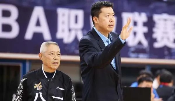 网曝八一男篮正式解散，男篮球员将何去何从？