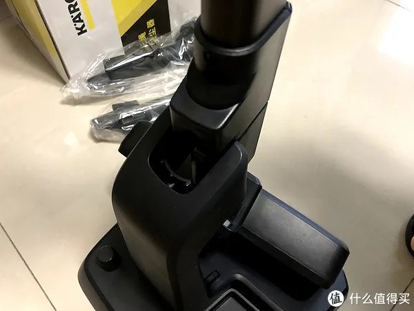 无线吸尘器入门好选择 500块买个德国的吸尘器的优缺点 KARCHER