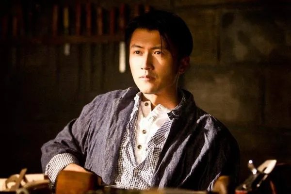 张柏芝和谢霆锋离婚后，究竟谁过得更好了？