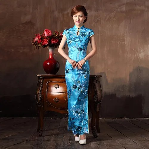 新娘结婚敬酒礼服怎么挑选 新娘敬酒礼服图片欣赏