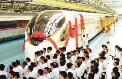 中国高铁复兴号今天首发，复兴号和谐号有什么区别？