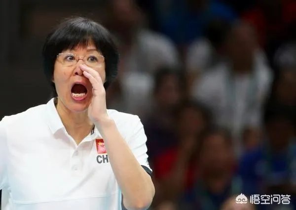 2018排超联赛颁奖典礼，中国女排主帅郎平为什么不参加？