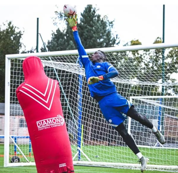 切尔西的门迪作为黑人门将很了不起，他有何过人之处？