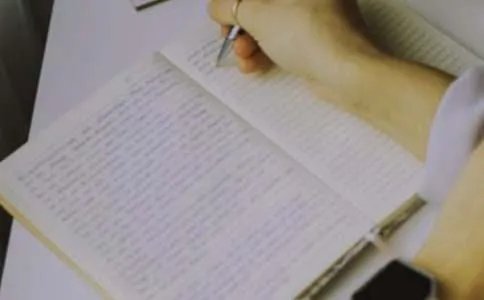 《住在你的世界里》读后感