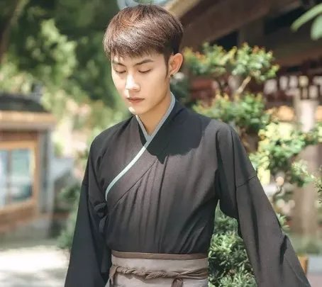 新人汉服照登记结婚被拒,官方是如何回应的?