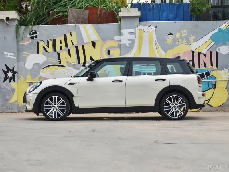 MINICLUBMAN2022款两厢落地需要多少钱？MINICLUBMAN购车价