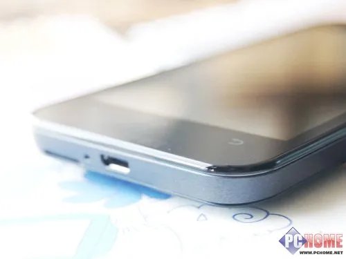 华为Ascend G300C评测—外观细节