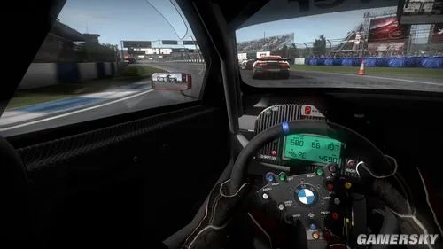 《极品飞车13:变速》Xbox360和PSP版下载放出