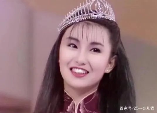 张曼玉现身贫民区暴瘦如柴，穿地摊货，她为什么不复出？