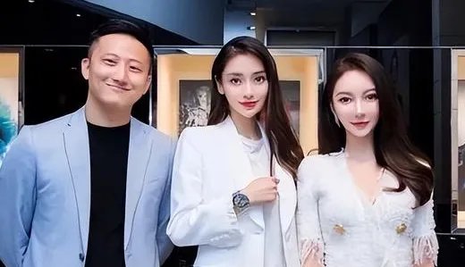 黄晓明被曝与叶珂恋爱,女方回应:不是为了和黄晓明在一起才离婚,你咋看