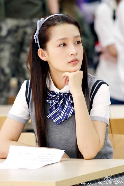 哪个女明星穿校服最好看？