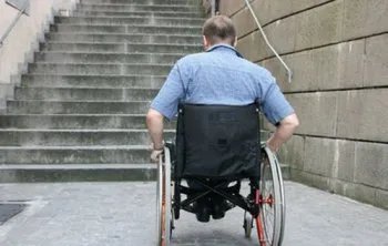 老人发明自动爬楼智能车 具体的来龙去脉