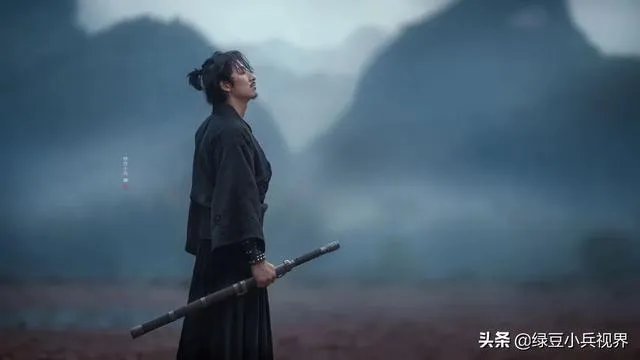 大家喜欢暖色调的照片还是冷色调的？为什么？