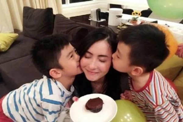 张柏芝和谢霆锋离婚后，究竟谁过得更好了？