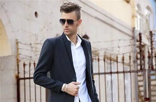 男士婚礼服装搭配2017　男士参加婚礼怎么穿好