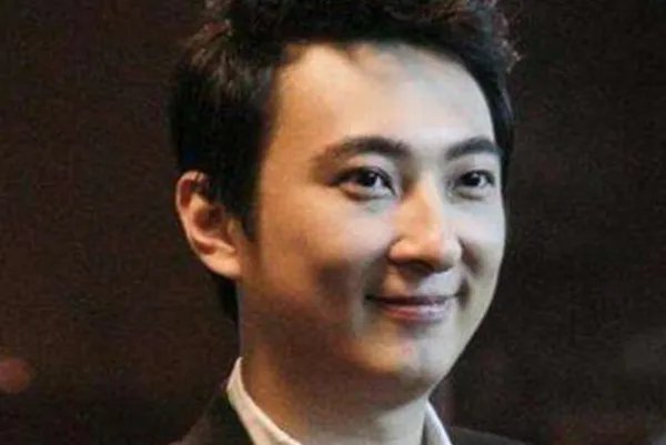 王思聪交往最久的女友豆得儿,令王思聪无法自拔,她究竟拥有什么样的身材?