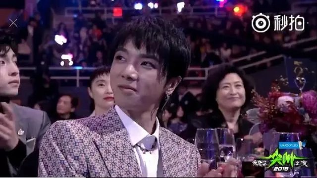 2018爱奇艺尖叫之夜，如何看待娜扎和杨幂的美？