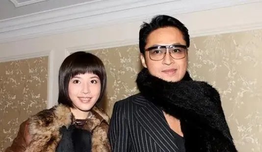 马景涛前妻吴佳尼自曝离婚原因，为何艺人之间的离婚原因受人关注？