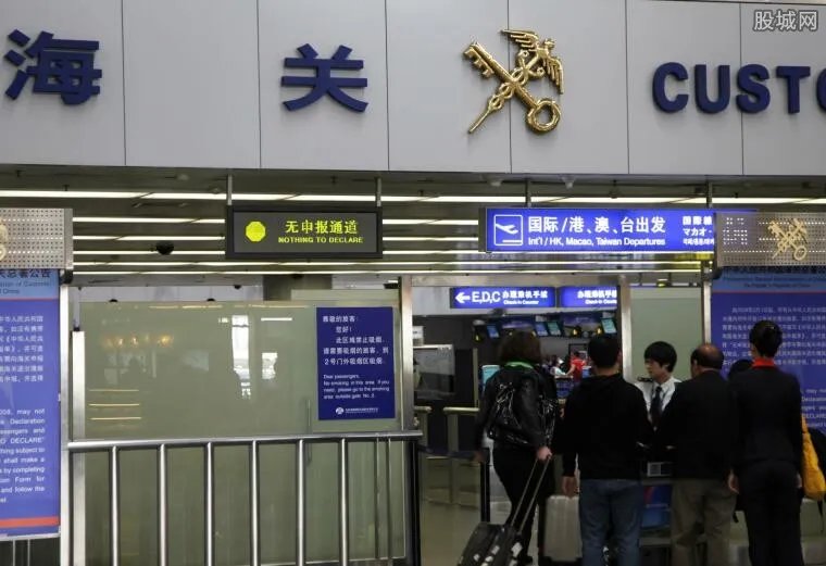 曝马蓉被限制出境 什么情况会被限制出境？