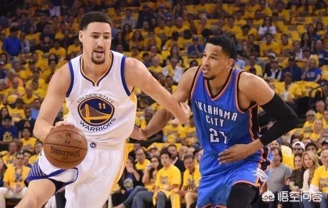 有人说库里作为近年来自带体系第一人，如果没有他就没有格林和汤普森，你怎么看？