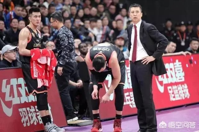 韩德君受伤，坑了辽宁，更坑了广东，早知道韩受伤，花那么多钱换外援干哈，你认为呢？