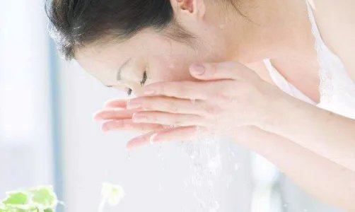 fancl洁面粉怎么用