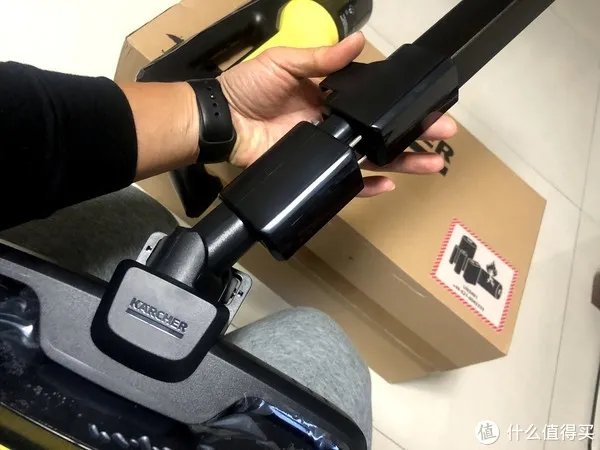 无线吸尘器入门好选择 500块买个德国的吸尘器的优缺点 KARCHER