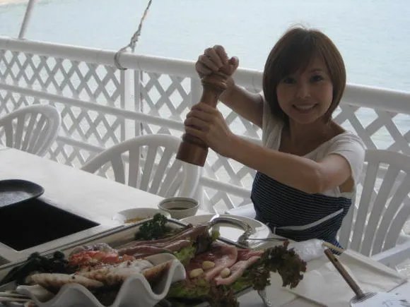 杨伶俐老公吕辰晔  与女主播程兰婚外情被曝光