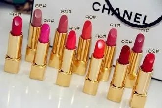 一次性毁掉女朋友的10只口红，会发生什么？
