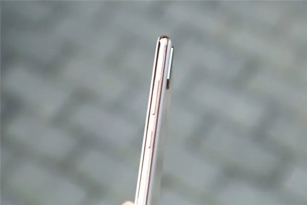 安卓版iPhone X 小辣椒S11仅售1599元