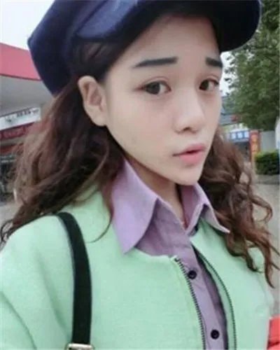 变形计第五季李耐阅微博玩自残 自曝曾两次离家出走