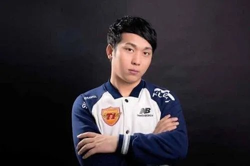 虎牙八神以前是哪个战队的？