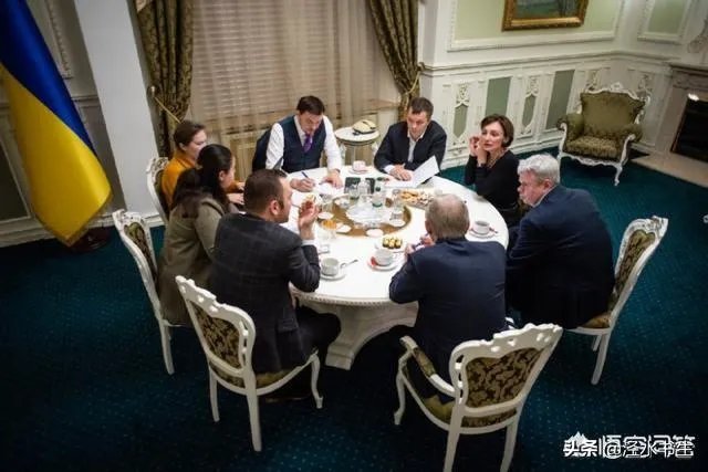 怎么看待乌克兰总统泽连斯基驳回总理贡恰鲁克辞呈?