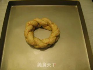 胡萝卜花环面包