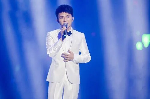 周深和杨迪都道歉了两次，为何《青春环游记》如此让人不解？