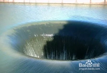 全球十大壮观坑洞：地狱之门排名第一