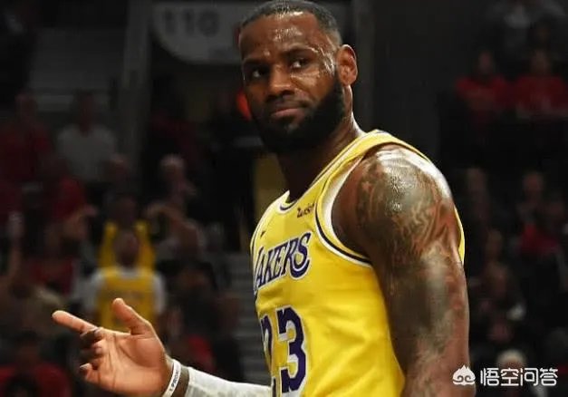 10月19日湖人119-128输给开拓者，詹姆斯首秀26分12篮板，却有6失误，你怎么看？