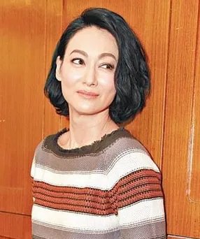 惠英红三夺影后是怎么回事?