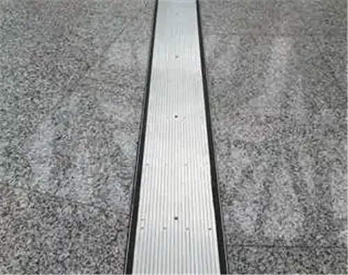 建筑伸缩缝如何处理