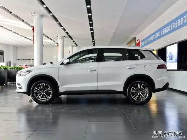 10万买什么车，内饰要好看？