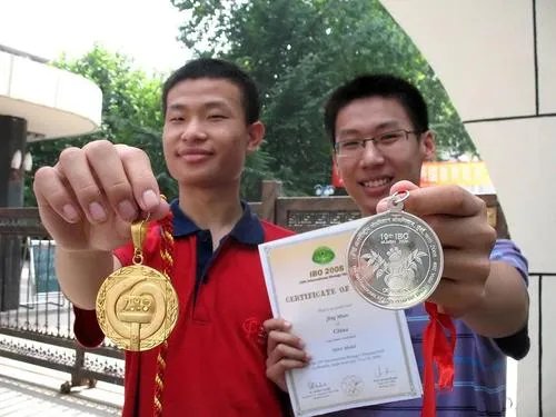 北大回应韦东奕走红网络,传说中的“韦神”到底是谁?